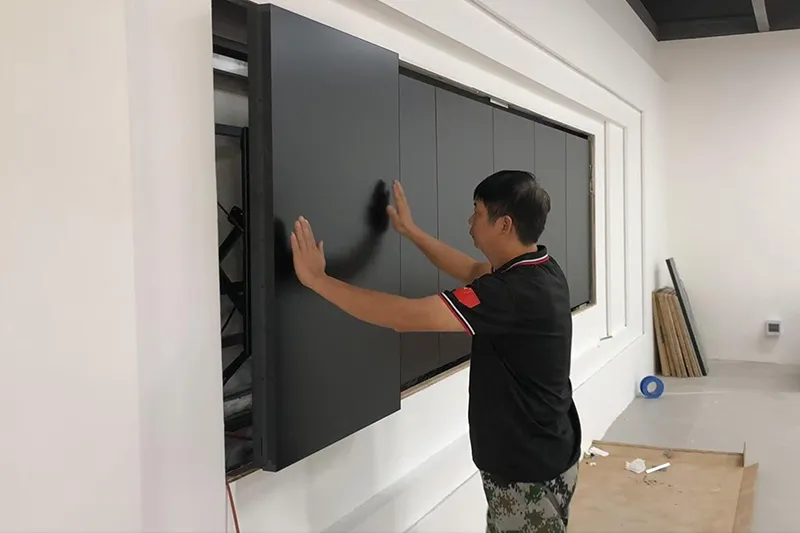 Proceso de instalación del soporte de pantalla LED
