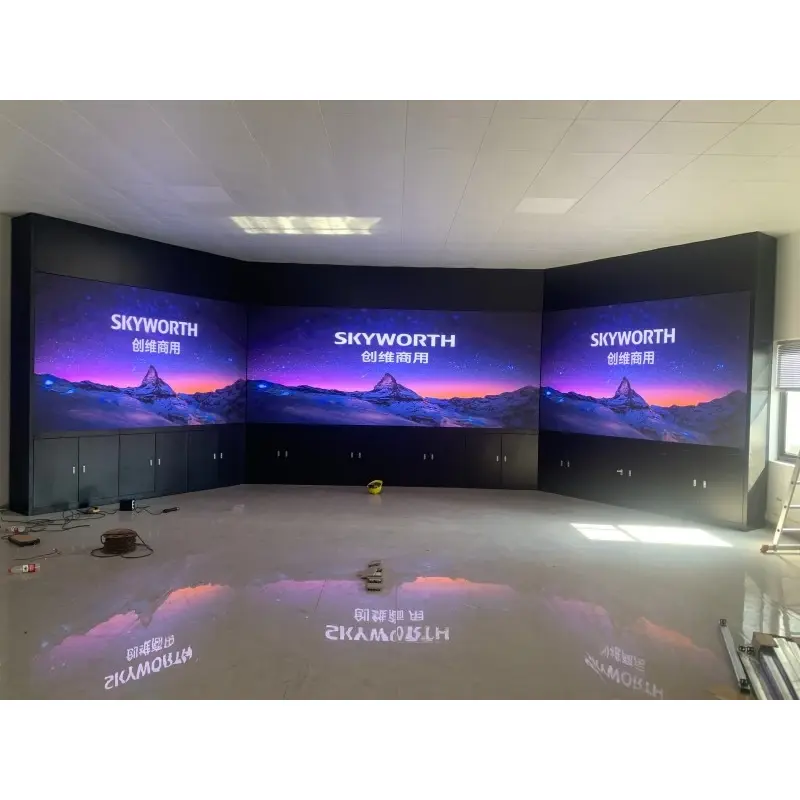 Soporte de suelo curvo para pantalla LED